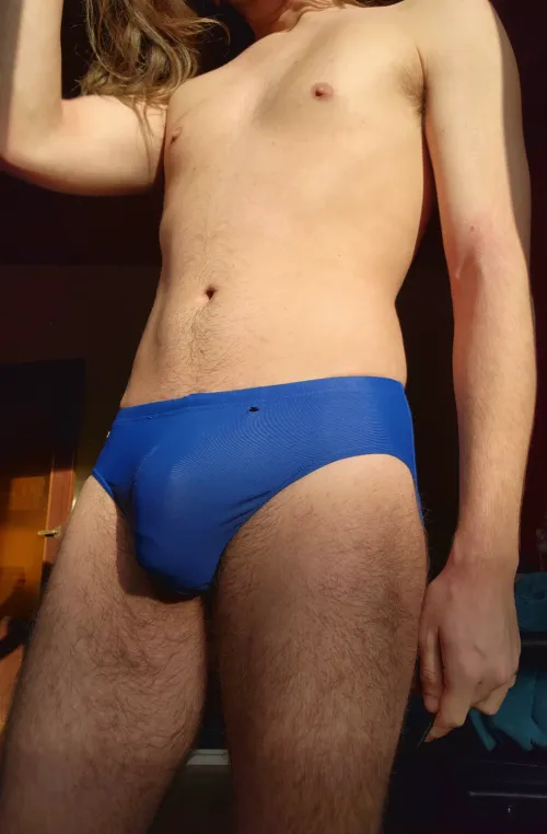 Thumbnail Sunkissed Speedo Bulge Revealed | gaymer_twinky