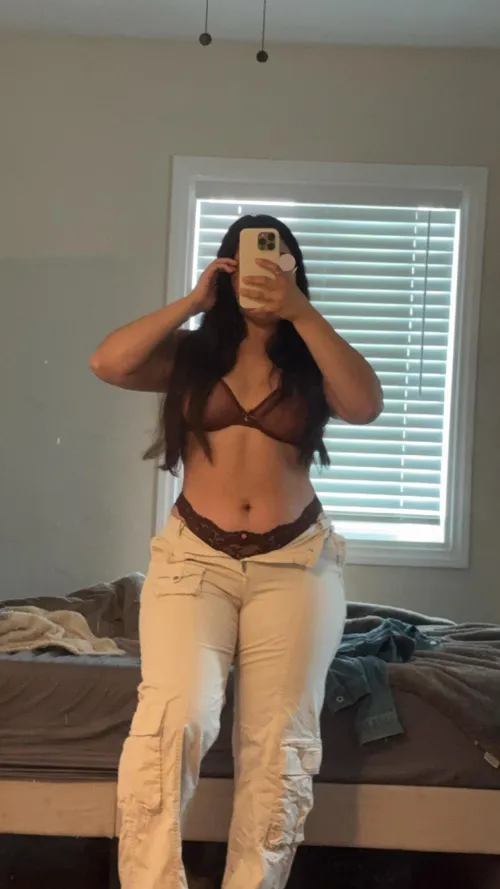 Thumbnail Hips Don't Lie: Jadekissxo Embracing Curves in TotalBabes