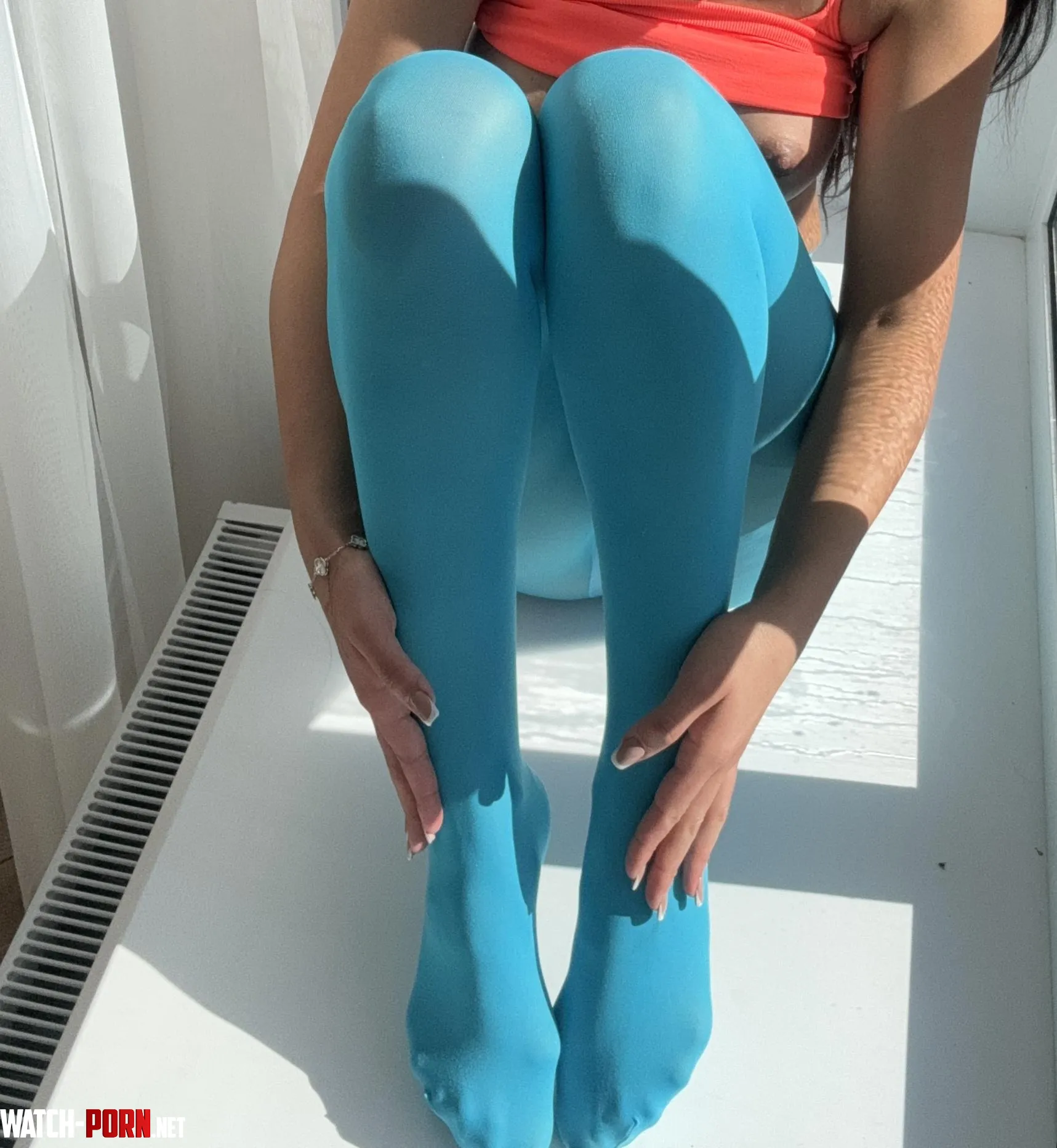 Can blue tights be worn with tights on the naked body by AzureFreedom