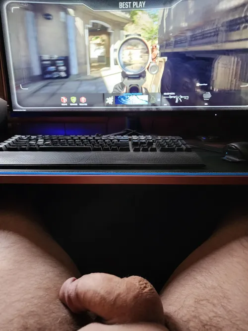 Thumbnail UniqueName_27 Engages in Naked Gaming Adventures - Softies World