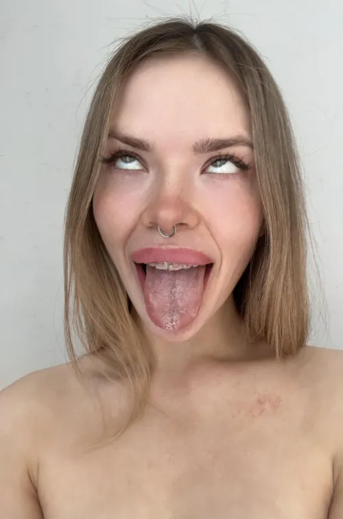 Thumbnail Heart-Racing Ahegao: The Allure of Expressive Faces