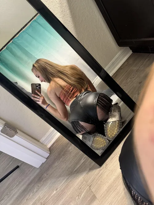 Thumbnail Sensuous Invitation: Smack My Cute Little Butt | Madisynhumphreys