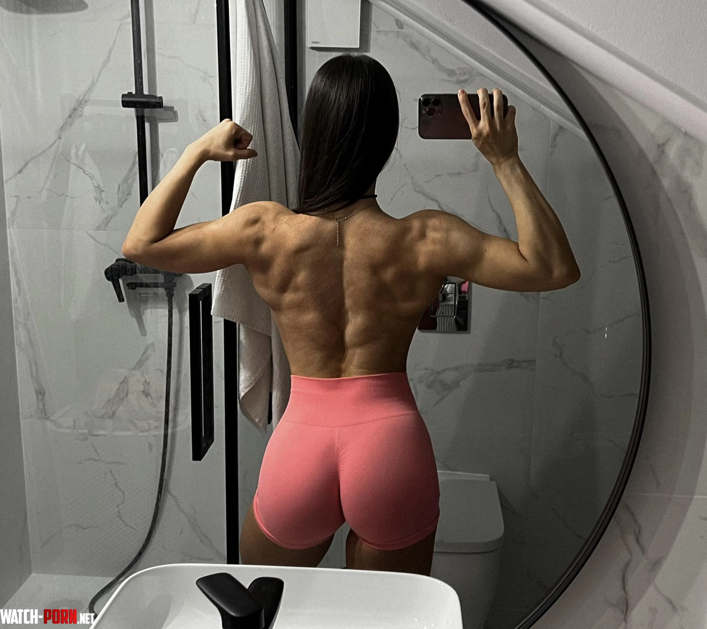 ripped back by linasphysiquex