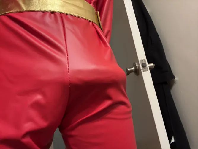 Thumbnail Acceptable-Meeting89's Costume Compliments At 29M