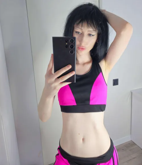 Thumbnail Post Workout Selfies: MirrorSelfie by Forbilee