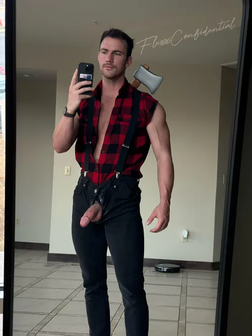 Thumbnail Meet the Lumberjack Master of Hardwood by ConfidentialPhysique | ladybonersgw