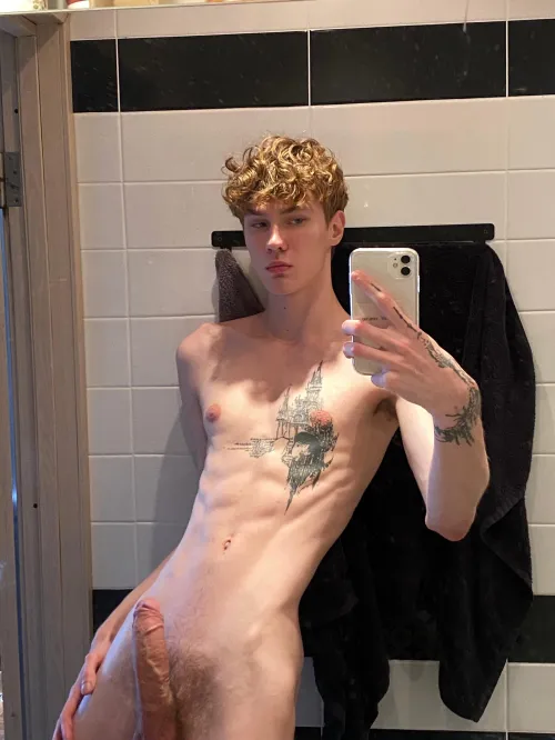 Thumbnail Pepelnahoodie Invites: 'Shower with Me' 18 Experience in foreskin