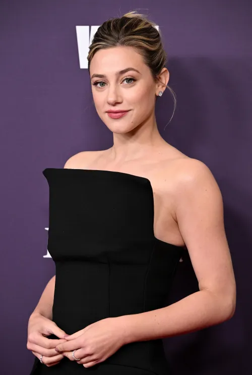 Thumbnail Lili Reinhart's Elegance | ControlCAD | gentlemanboners