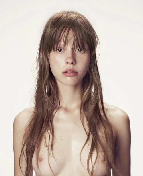 Thumbnail graysonturnz shares insights on Mia Goth in celebnsfw category