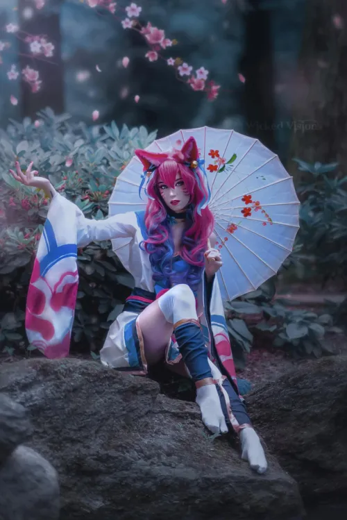 Thumbnail Spirit Blossom Ahri Cosplay by xFoxyCosplay | League of Legends Masterpiece