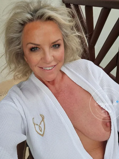 Thumbnail Naughty GILF Vacation Diaries Unveiled | crazychichi | gilf