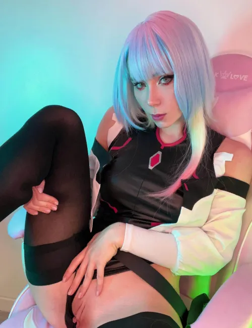 Thumbnail Sweetie_Fox Cosplays Lusy from Cyberpunk for nsfwcosplay Fans