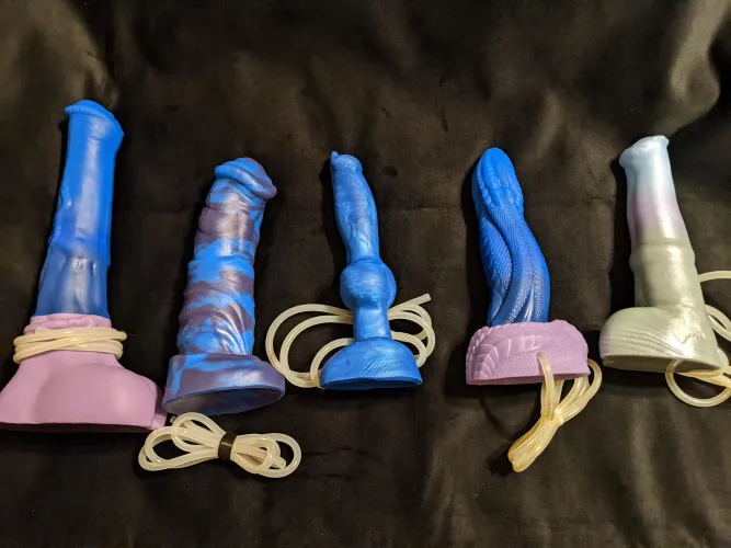 Thumbnail Choosing the Right BadDragon Toy: Blue Option with Cumtube | windsingr