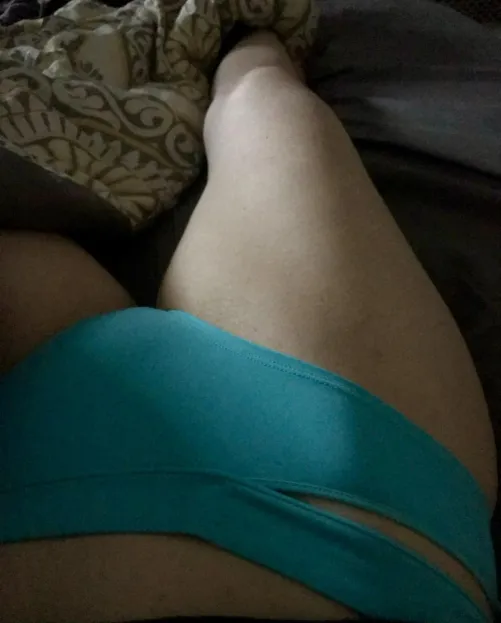 Thumbnail Wake Up to 41F Experiences with buckeyenurse82 | MilfPanties