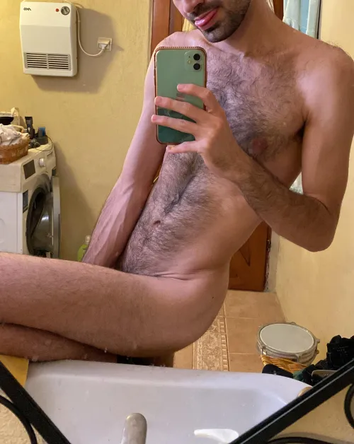 Thumbnail Exploring Body Diversity with bblt24 in Insanelyhairymen