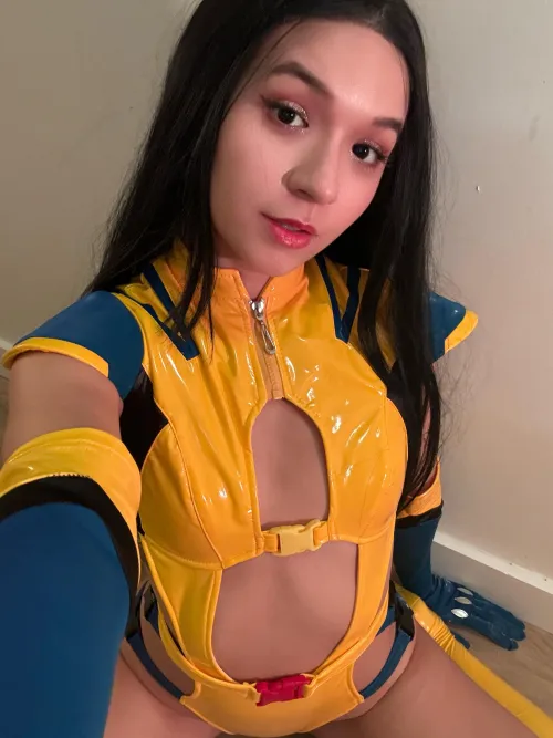 Thumbnail Wolverine Cosplay Fun with PearllhimePlayful - NSFW Costumes