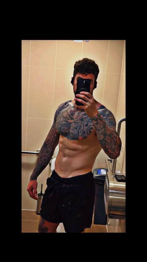 Thumbnail Inkedgeo5216 Proudly Displays Progress: Abs Coming Along in Hotguyswithtattoos