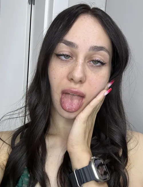 Thumbnail meledylove's Ahegao Faces: A Cumulative Journey | RealAhegao