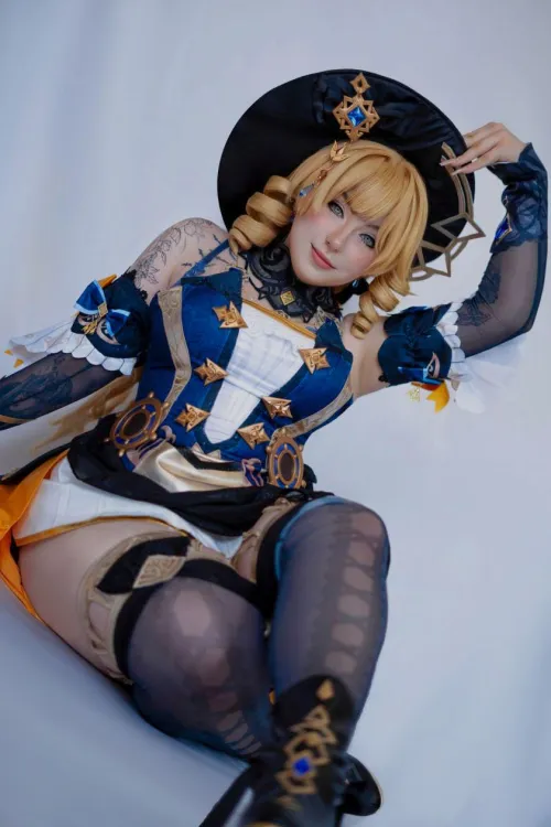 Thumbnail Kuroxkitsune Showcases Navia Cosplay - A Treat for Cosplay Enthusiasts