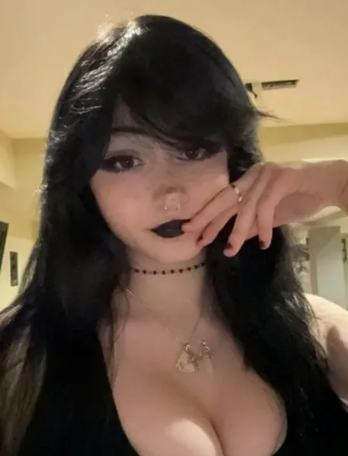 Thumbnail Spicy-Rose7 Delves into PunkGirls Lifestyle with 2004 goth slut