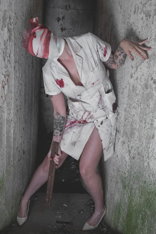 Thumbnail ElizawitchCosplay's Chilling Take on Silent Hill | ElizawitchCosplay