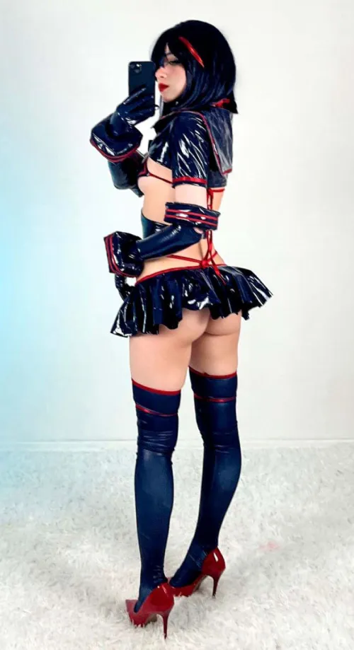 Thumbnail Stella Portrays Ryuko Matoi in Cosplaybutts Category