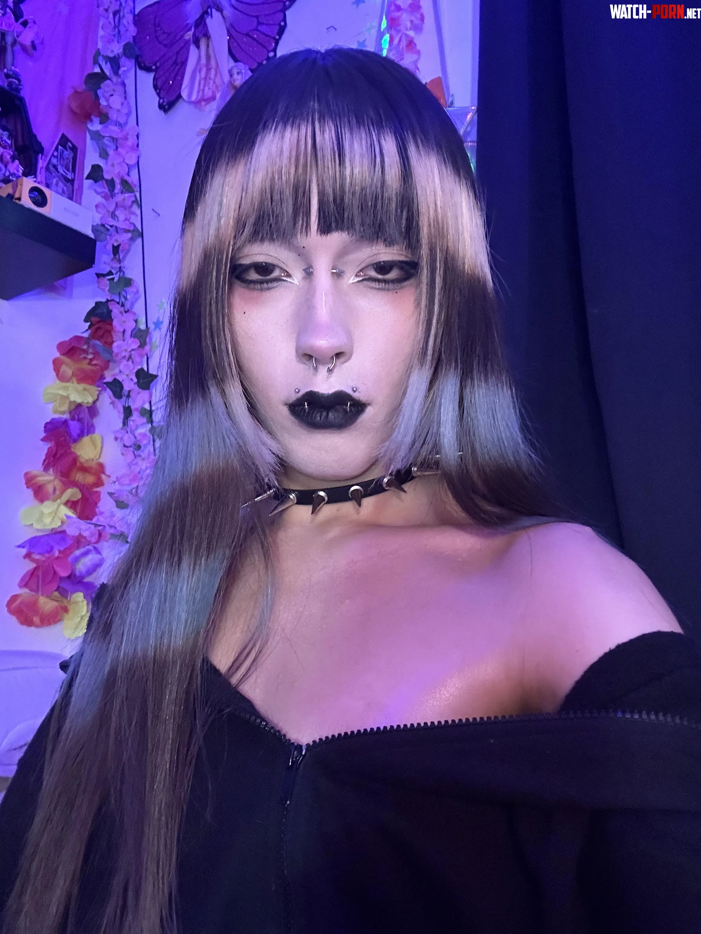 First time trying out goth makeup 3  by femtasy