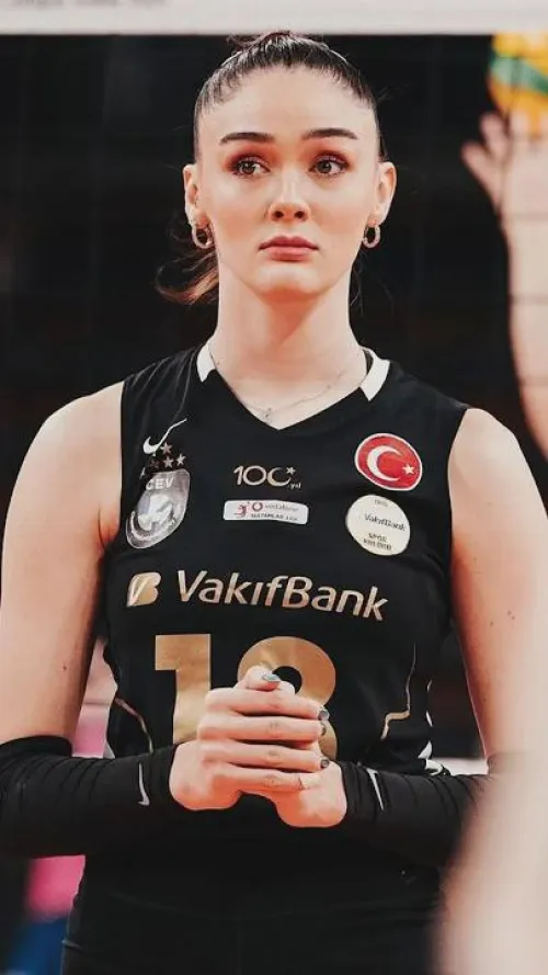 Thumbnail Zehra Gunes: Volleyball Star Spotlight | YongWeddle | VolleyballGirls