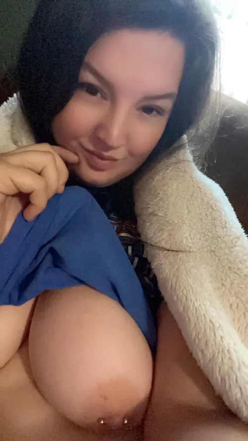 Thumbnail Brittxbabyxxx Wakes Up to 'Morning Cum' Vibes in SlutsofSnapchat