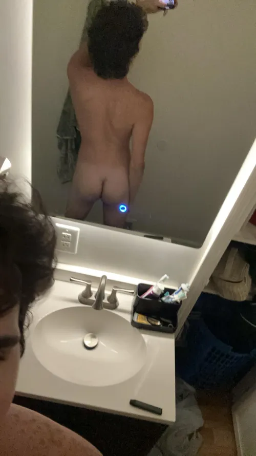 Thumbnail Who Wants to Pound Me? Dive In by Gaycollege20204 | gayporn