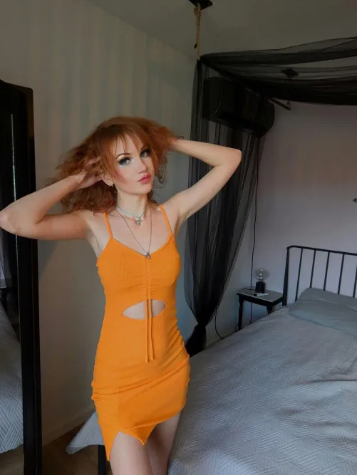 Thumbnail Hot in This Dress: Bunny_Lucy's Stylish Dilemma | tightdresses