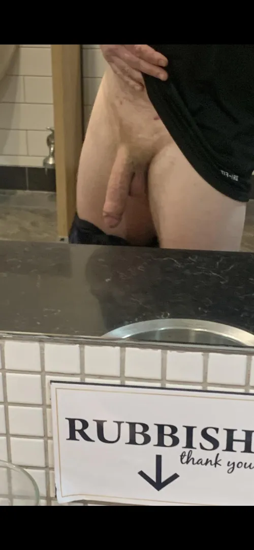 Thumbnail Out for a Beer in the Local, Wife Was Waiting Outside by Amateurherocouplexxx in GWAustralia Category