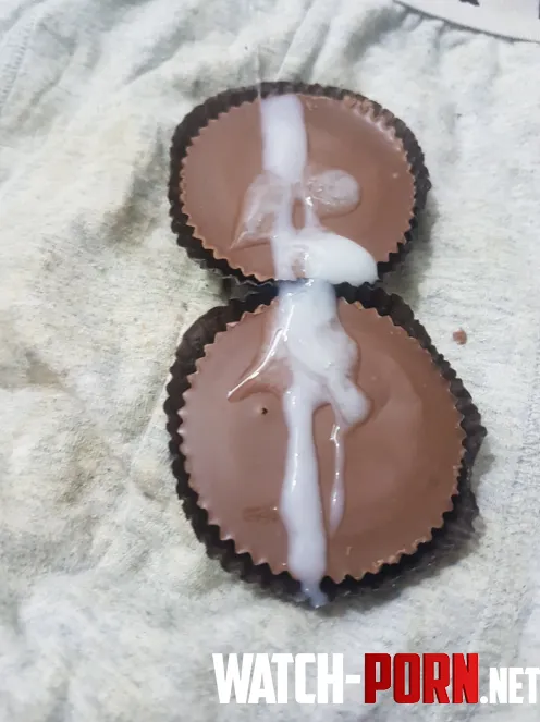 Cum on Reeses peanut butter cups  by Damonready