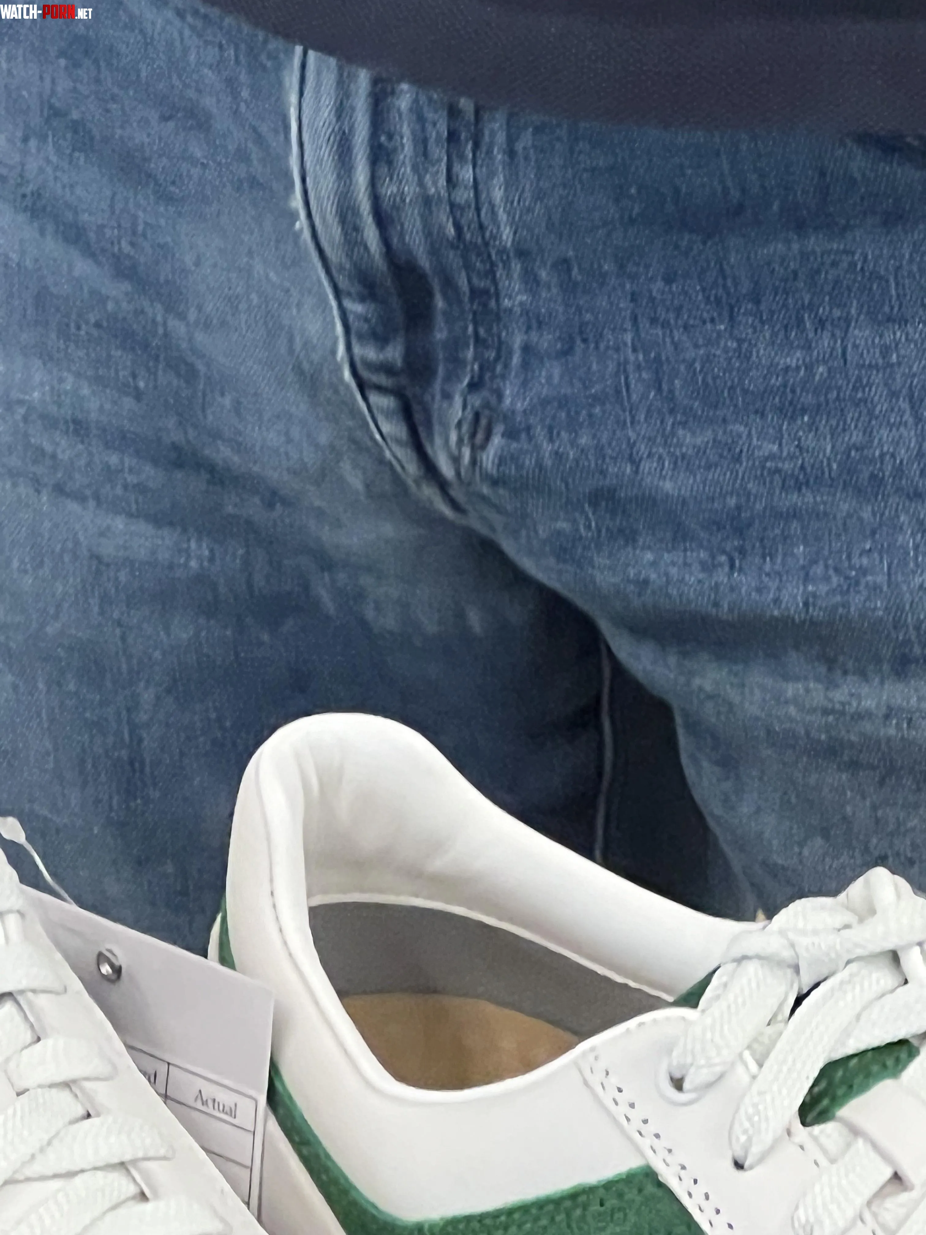 What can you tell from this crotch shot about this mans penis  How it lays Size  Seems like there is a story to the faded denim pattern    by Jiminy267