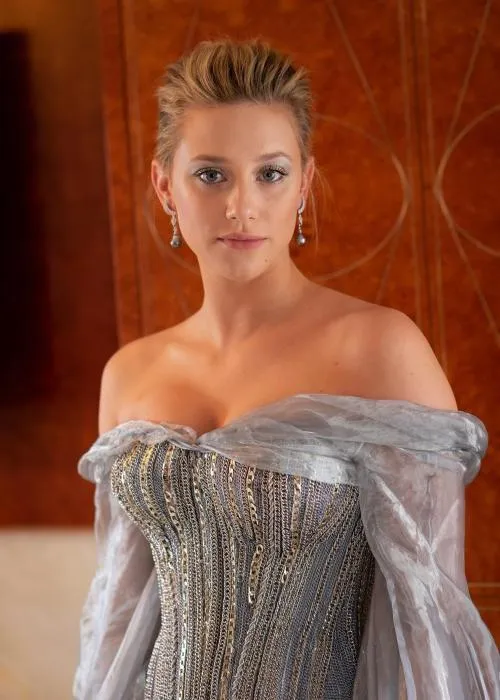 Thumbnail abesster Celebrates 'Lili Reinhart' - Exclusive Feature on gentlemanboners