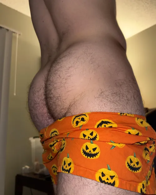 Thumbnail Manass Halloween: Like My Pumpkin by msitsong