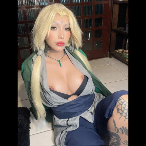 Thumbnail FahrenheitModeling Dives into Tsunade Cosplay on PunkGirls