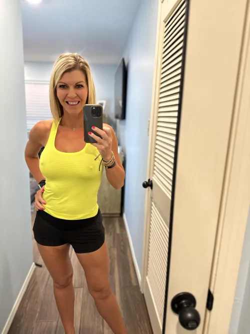 Thumbnail Milfie Alert: Fitnesswife1983's Hard Nipples Experience