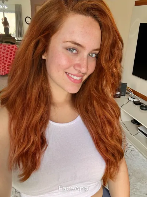 Thumbnail Redhead with Freckles Smile: Puzzled_MJ Feature