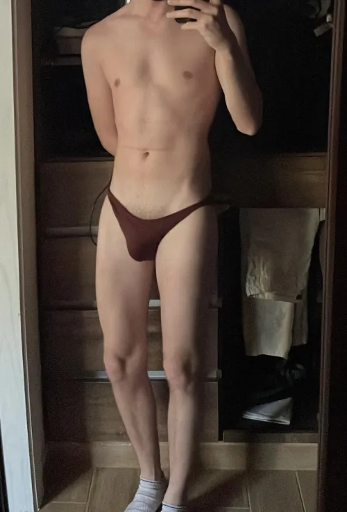 Thumbnail Dive into Sensuality: Prettyboyperspective's Swimmer Body 19