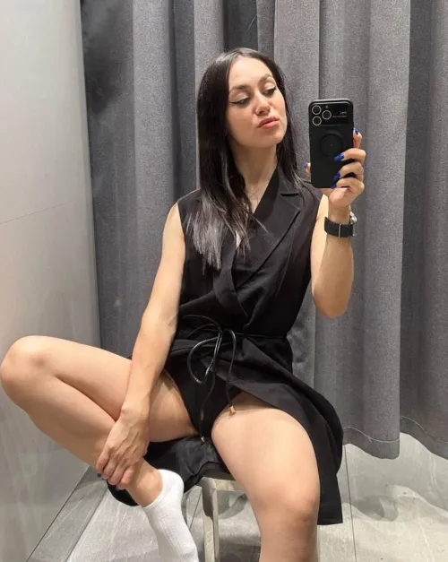 Thumbnail Changing Room Delight: Perfect for Pleasure | meledylove