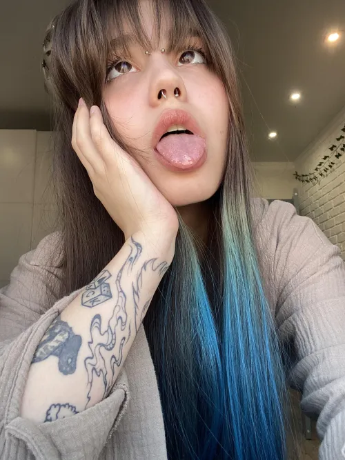 Thumbnail RealAhegao: Discover Put Your Cock Here p by Yoko_kira