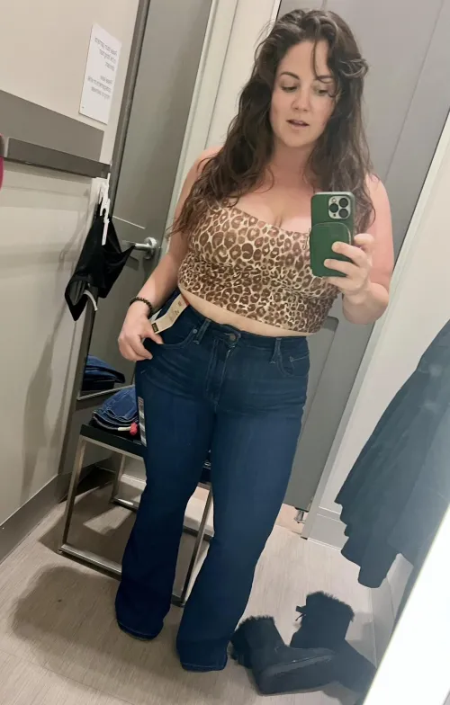 Thumbnail Thick White Girls Dilemma: To Get the Jeans or Not? | HelloLanna_XO