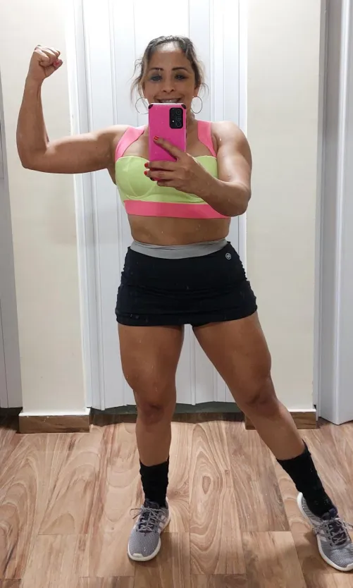 Thumbnail girlypinkyx Unveils Muscles that Made Them Even Stronger in ThickFit