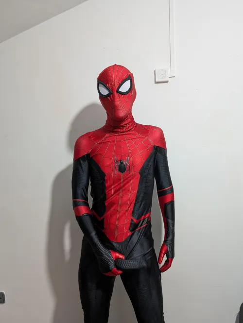 Thumbnail Spidey Bulge by mitirsi in gaymersgonewild