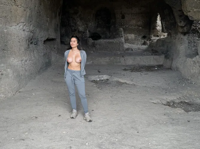 Thumbnail AdventureJuntos Wander 'Roaming the Caves of Matera' Topless