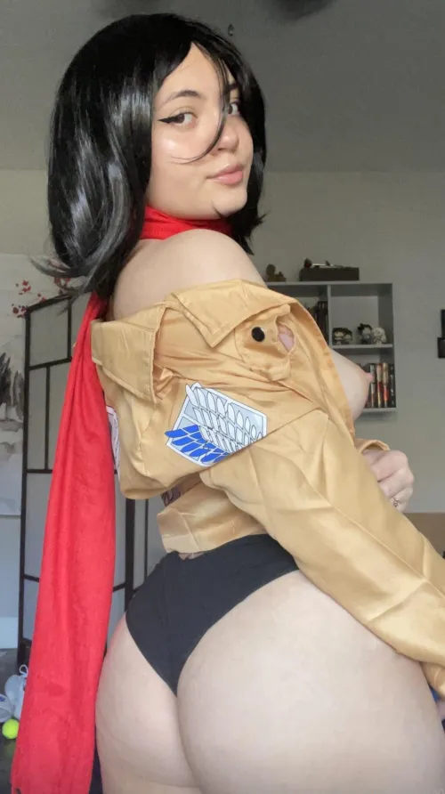 Thumbnail AOT's Mikasa Ackerman - louisbxby's Impressive Cosplay - cosplaygirls