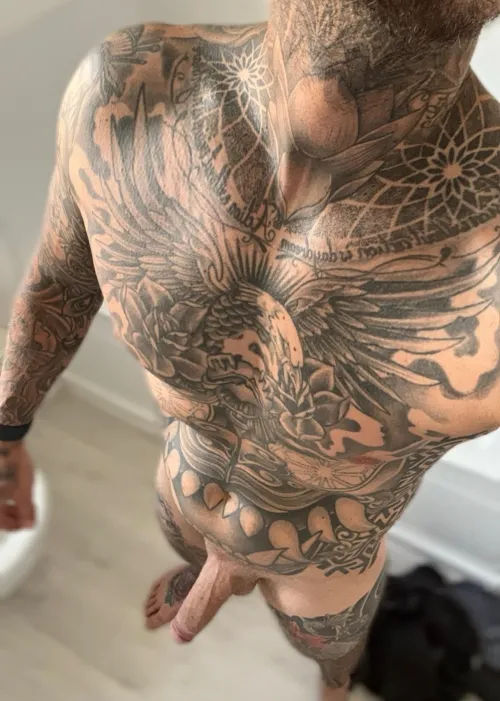 Thumbnail Anyone Like Hot Guys With Tattoos? By Acceptable-Treacle82