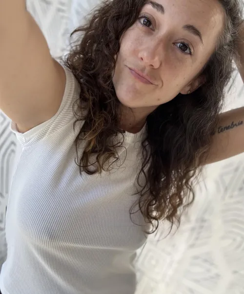 Thumbnail Dixiehills Rocks a White T-shirt Look with No Makeup - Braless Exclusivity