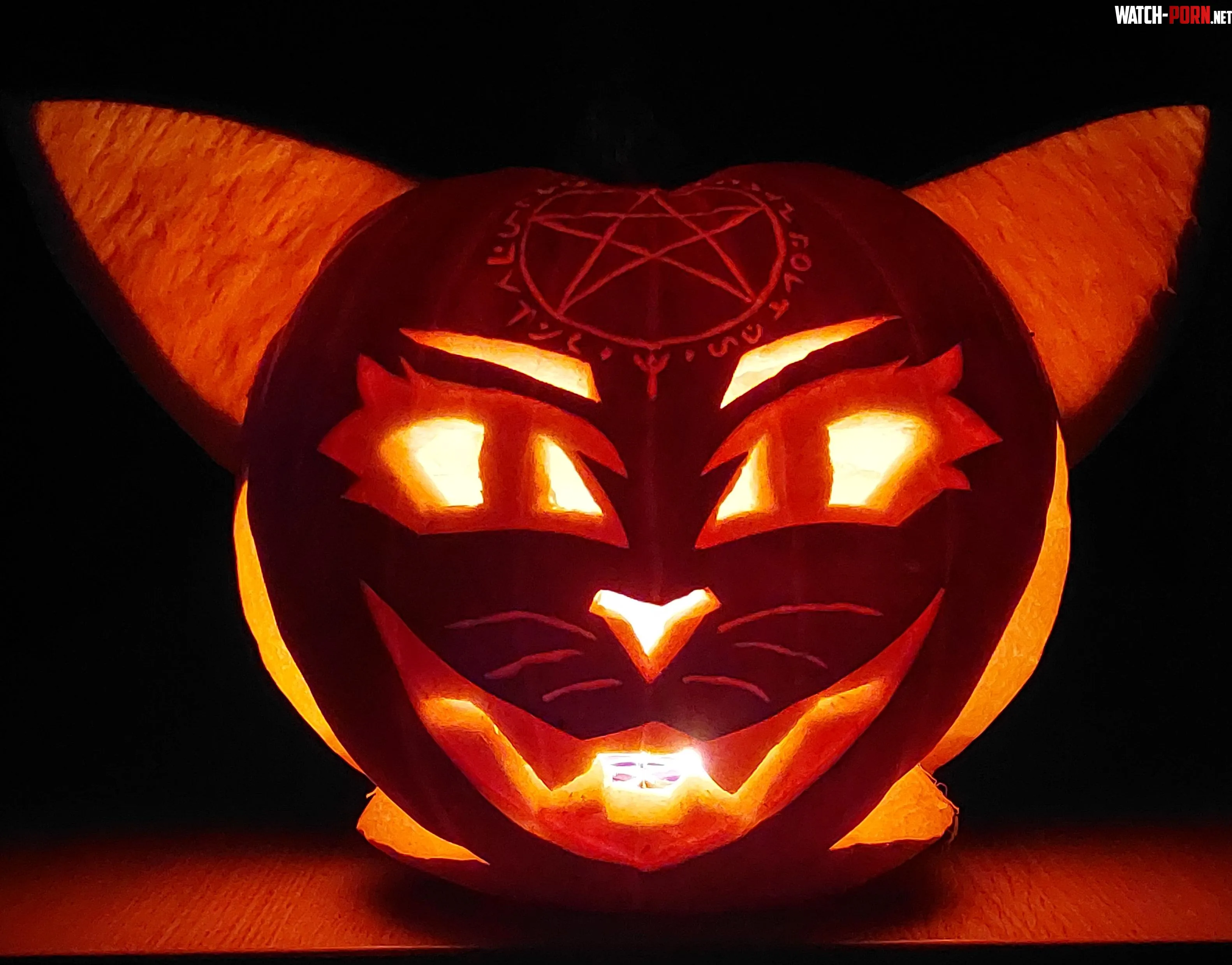 My pumpkin for this year Happy halloween by Chooper8